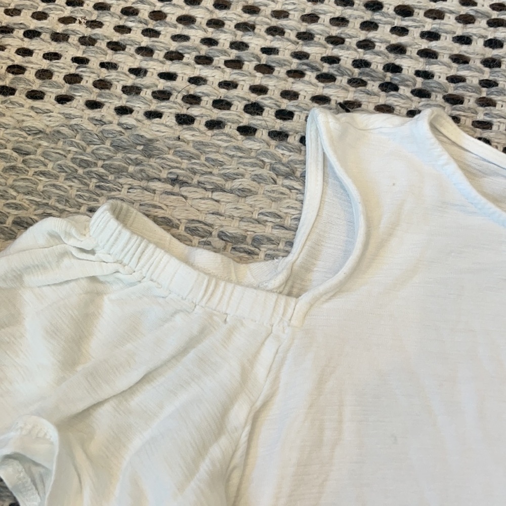 Gibson Tee 🐑 - Picture 5 of 6
